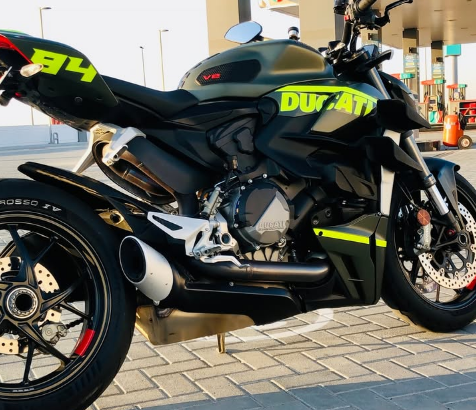 Ducati Streetfighter Storm Green Edition 2023 For