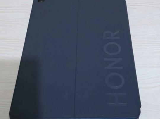 HONOR PAD X8 WITH FLIP COVER FOR SALE