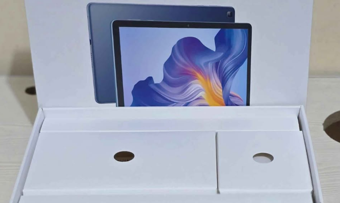 HONOR PAD X8 WITH FLIP COVER FOR SALE