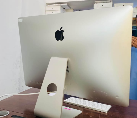 Imac 2015 5k 27 Inch 6 Core For Sale