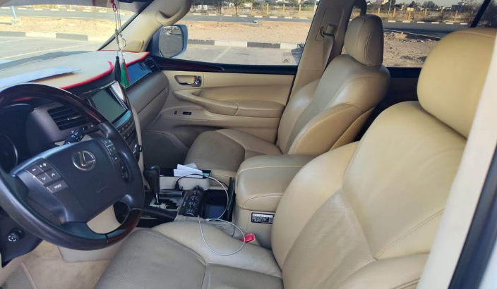 LEXUS LX570 GCC 2009 in excellent condition for sa