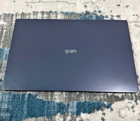 LG Gram i7 13th Gen Ultra-Lightweight & Powerful F