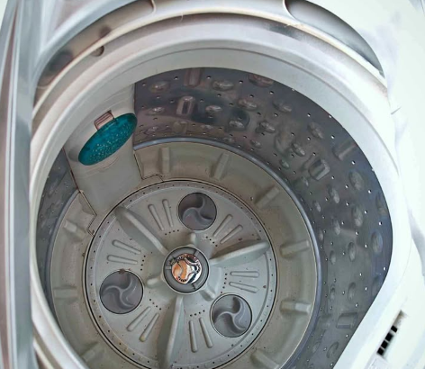 Lg 7 kg full auto metic top load washing machine f