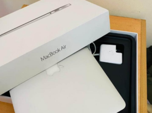 MacBook Air 2017 Core I5 For Sale