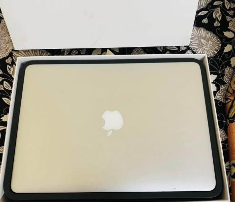 MacBook Air 2017 Core I5 For Sale