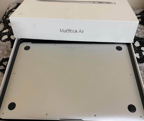 MacBook Air 2017 Core I5 For Sale