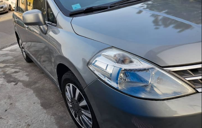 Nissan versa 2010 in good condition for sale