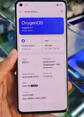 ONE PLUS 8 FOR SALE