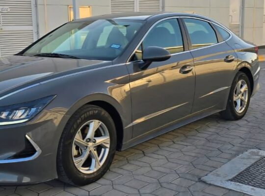 Hyundai Sonata 2021 mid option USA imported