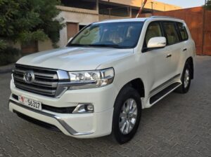 Toyota Land cruiser GXR 5.7L full option 2016