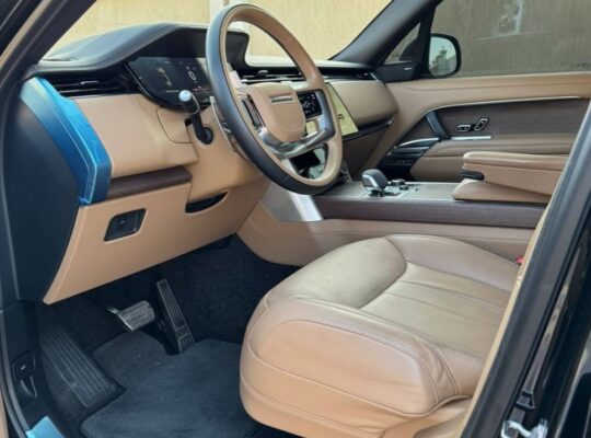 Range Rover vouge HSE 2023 Gcc for sale