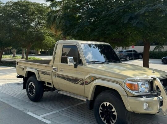 Toyota Land cruiser pick up 2013 for sale