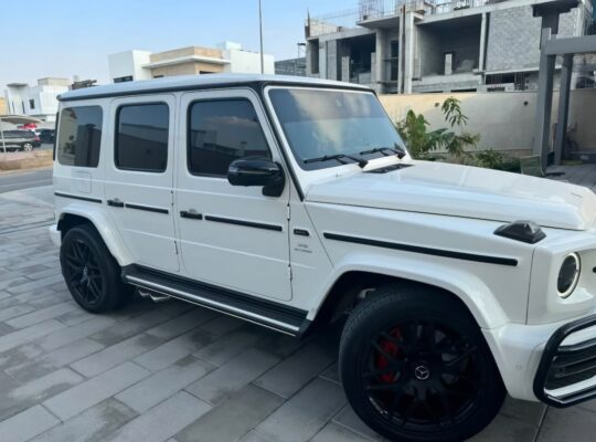 Mercedes G63 AMG full option 2020 Gcc for sale