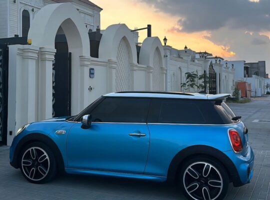 Mini Cooper S coupe JCW 2018 Gcc for sale