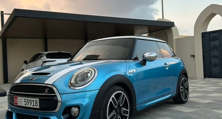 Mini Cooper S coupe JCW 2018 Gcc for sale