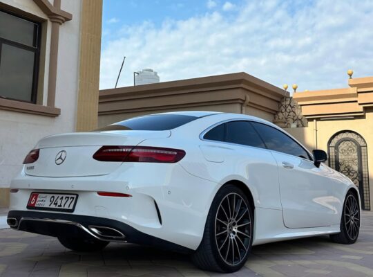 Mercedes E200 coupe 2020 Gcc for sale