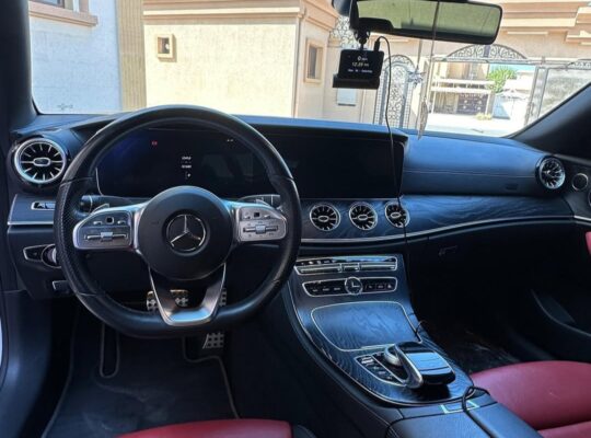 Mercedes E200 coupe 2020 Gcc for sale