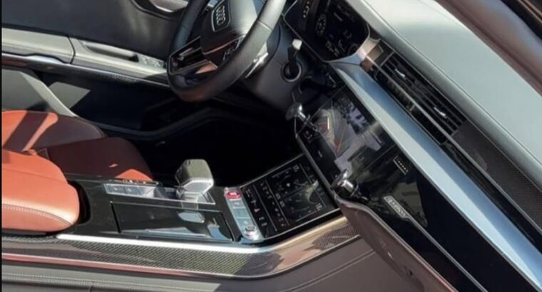 Audi S8 full option 2022 Gcc for sale