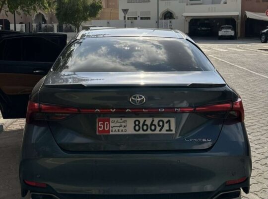 Toyota Avalon limited 2022 Gcc full option