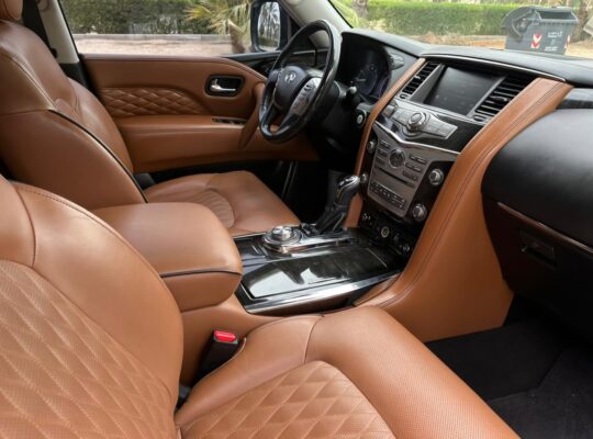 Infiniti Qx80 full option 2019 Gcc for sale