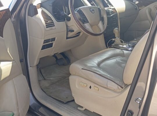 Nissan Patrol LE 2014 Gcc in good condition