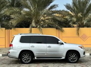 Lexus LX570 full option Gcc 2015 for sale