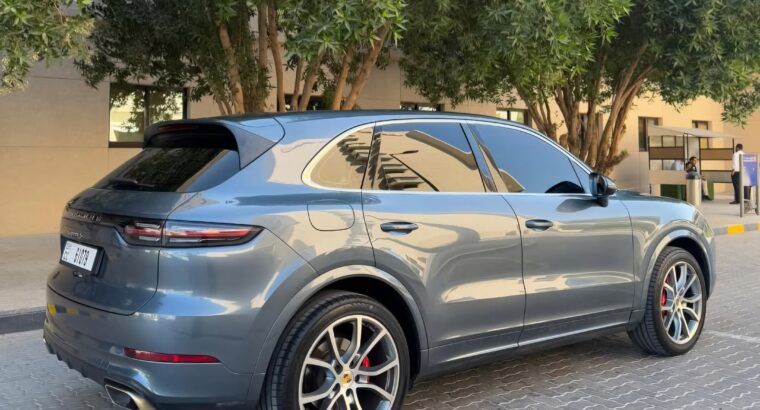 Porsche Cayenne S full option 2019 Gcc