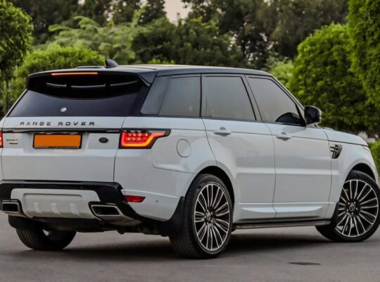 Range Rover sport 2018 Gcc full option for sale