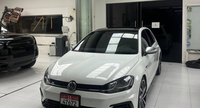 Volkswagen Golf R MK7 full option 2019 Gcc