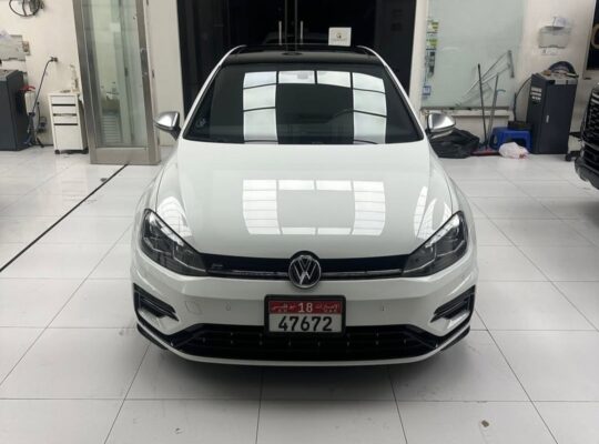 Volkswagen Golf R MK7 full option 2019 Gcc