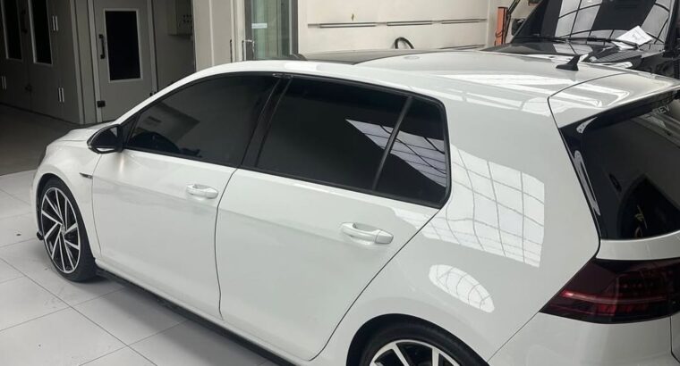 Volkswagen Golf R MK7 full option 2019 Gcc