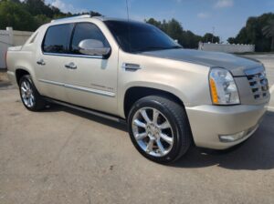 Cadillac Escalade pick up 2008 Gcc for sale