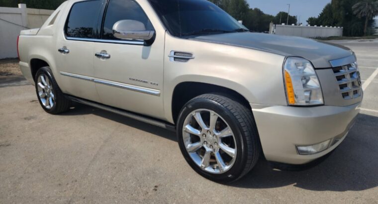 Cadillac Escalade pick up 2008 Gcc for sale