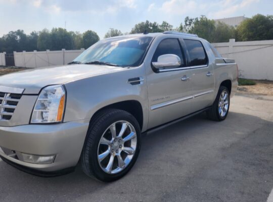 Cadillac Escalade pick up 2008 Gcc for sale