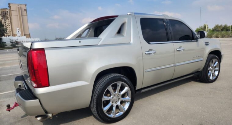 Cadillac Escalade pick up 2008 Gcc for sale