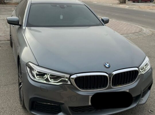 BMW 530i full option 2018 Gcc for sale