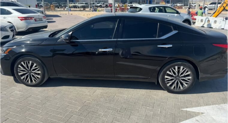 Nissan Altima SV 2023 Gcc full option