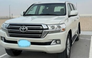 Toyota Land Cruiser VXE 5.7L 2019 Gcc