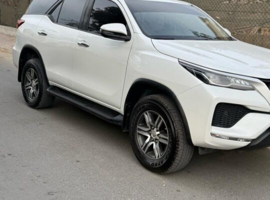 Toyota Fortuner EXR 2023 Gcc full option for sale