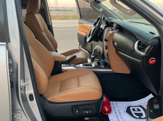 Toyota Fortuner VXR 2019 Gcc for sale