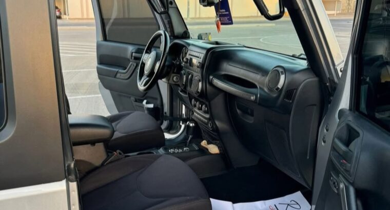 Jeep wrangler sport Coupe 2013 Gcc for sale