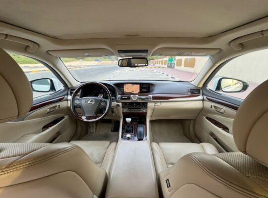 Lexus Ls460L full option 2015 Gcc for sale