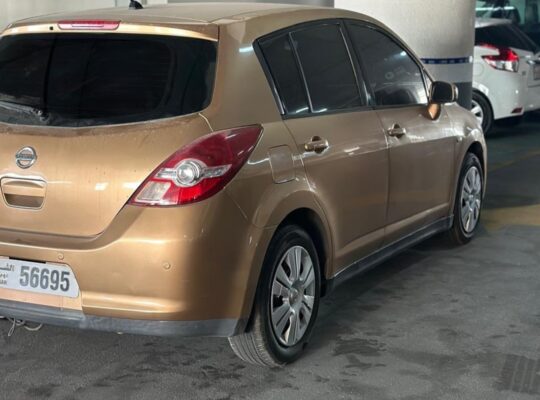 Nissan Tiida Hatchback 2009 Gcc for sale