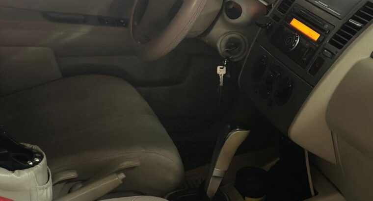 Nissan Tiida Hatchback 2009 Gcc for sale