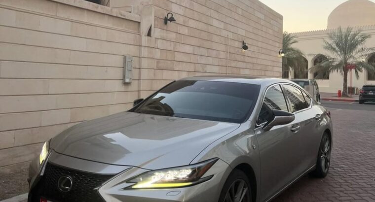 Lexus Es350 full option 2019 in good condition