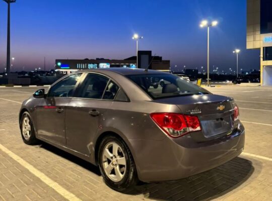 Chevrolet cruz LS 2012 Gcc for sale