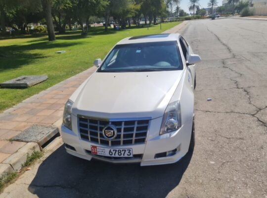 Cadillac CTS full option 2013 Gcc for sale