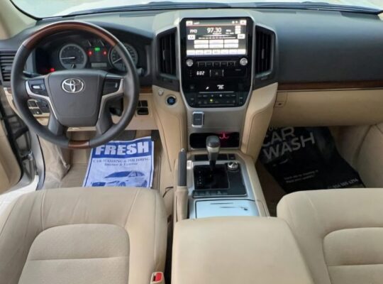 Toyota Land cruiser GXR 2016 Gcc for sale