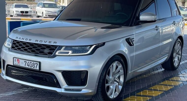 Range Rover sport SE 2019 in good condition
