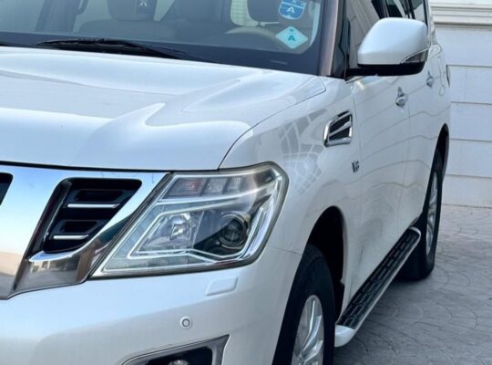 Nissan patrol 2014 SE Gcc in good condition